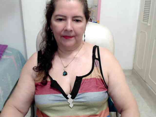 leonela-68 webcam