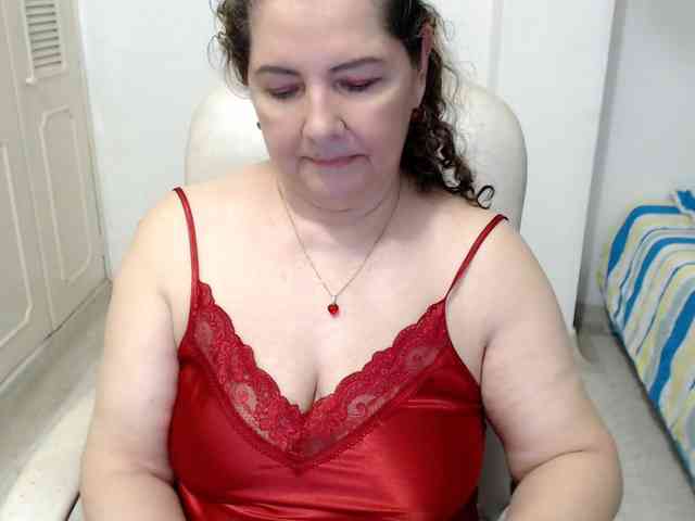 leonela-68