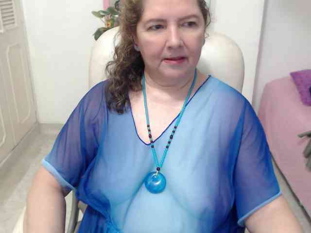 leonela-68 webcam