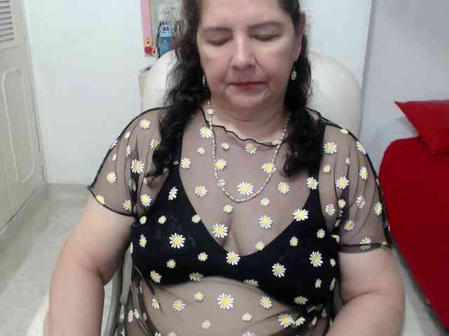 leonela-68 webcam