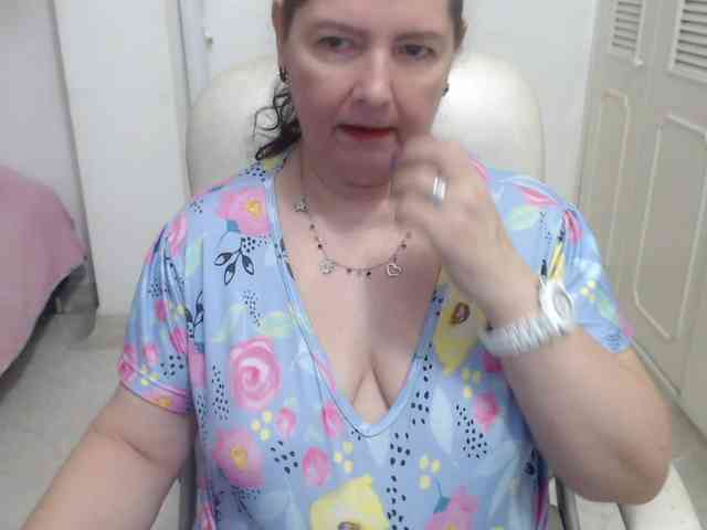 leonela-68 webcam