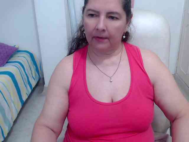 leonela-68 webcam