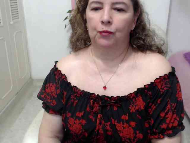 leonela-68 webcam
