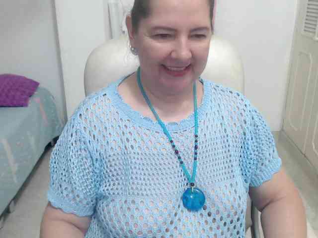 leonela-68 webcam