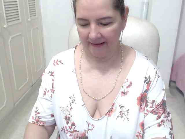 leonela-68