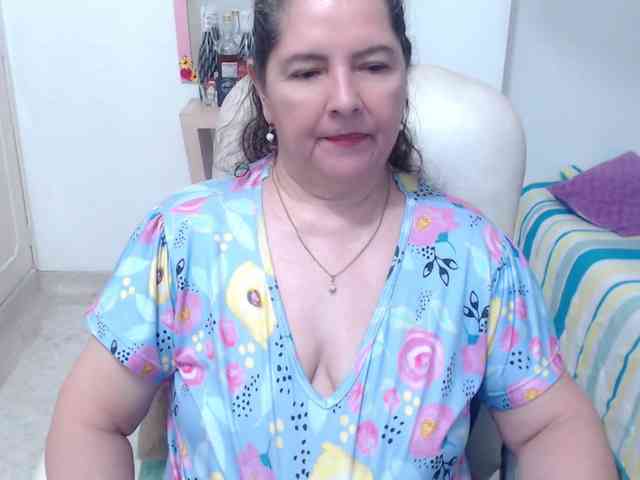 leonela-68 webcam