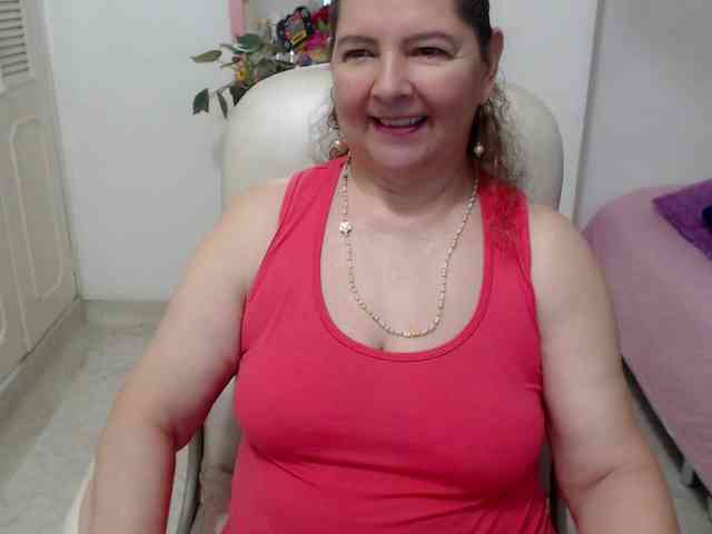 leonela-68 Live Webcam on BongaCams