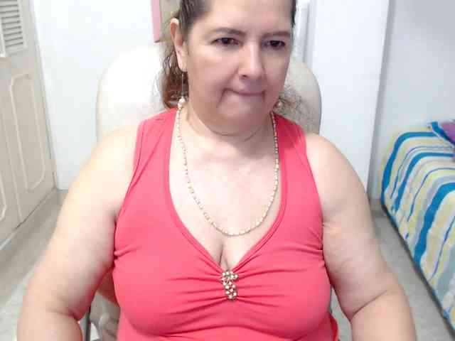 leonela-68