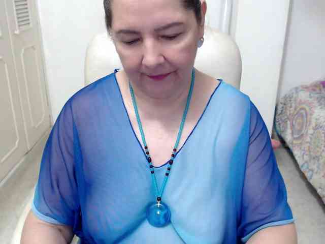 leonela-68 webcam