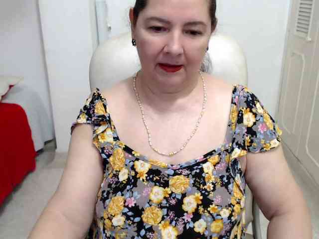 leonela-68
