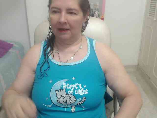 leonela-68 webcam