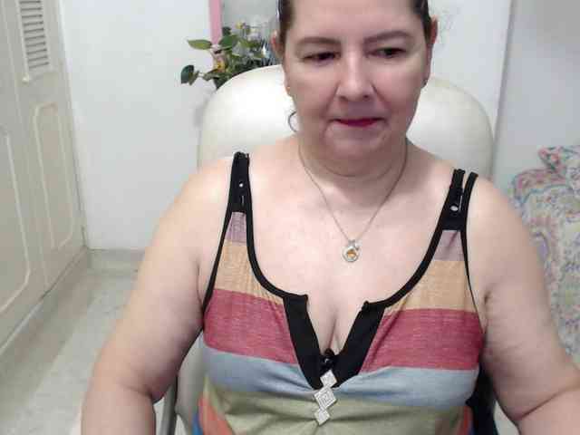 leonela-68 webcam