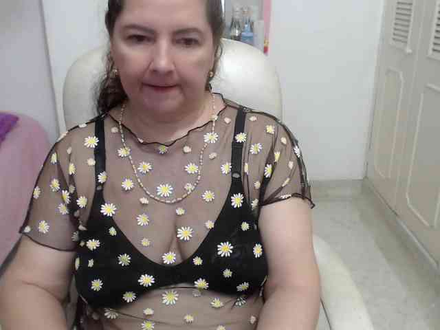 leonela-68 webcam
