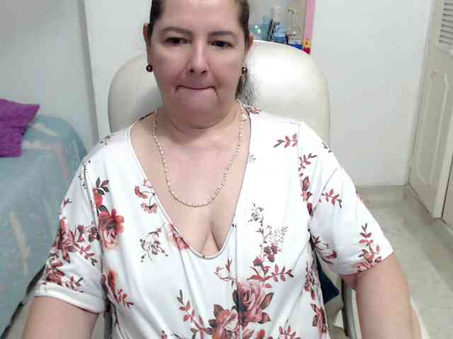 leonela-68 webcam