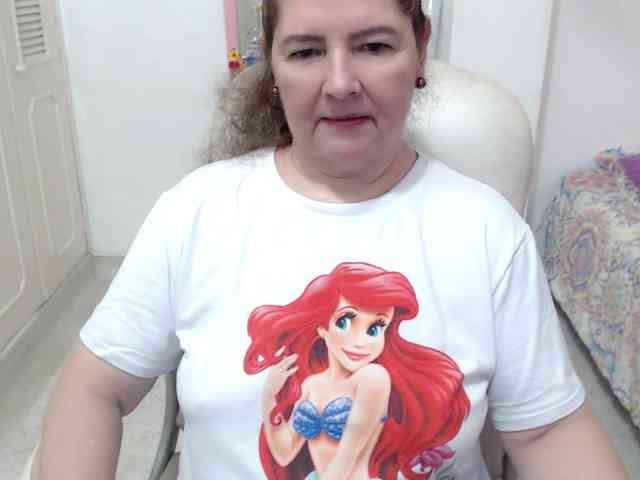 leonela-68 webcam