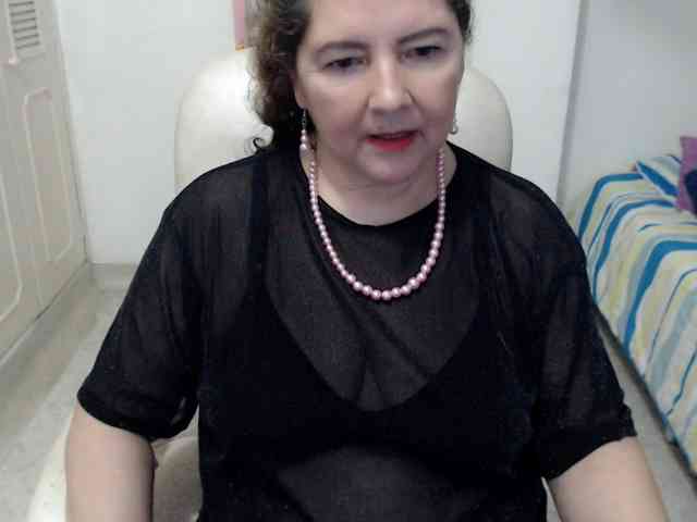 leonela-68