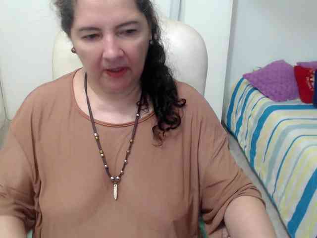 leonela-68 webcam