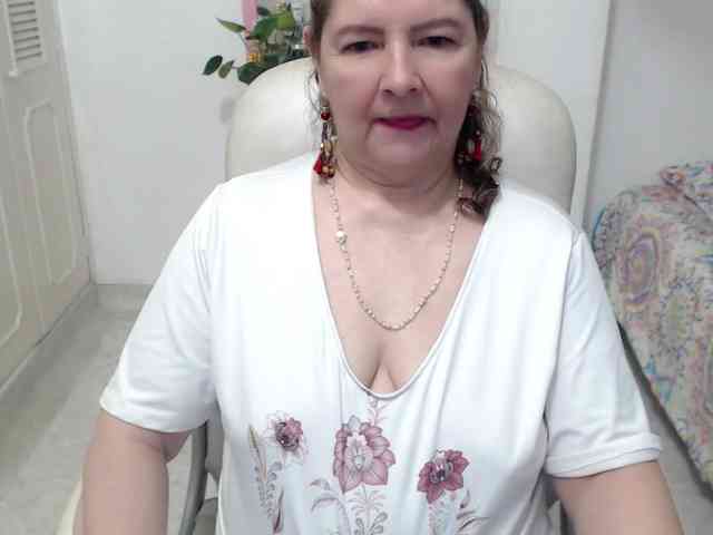 leonela-68 webcam