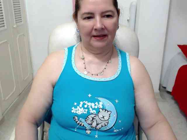 leonela-68