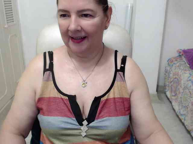 leonela-68 webcam