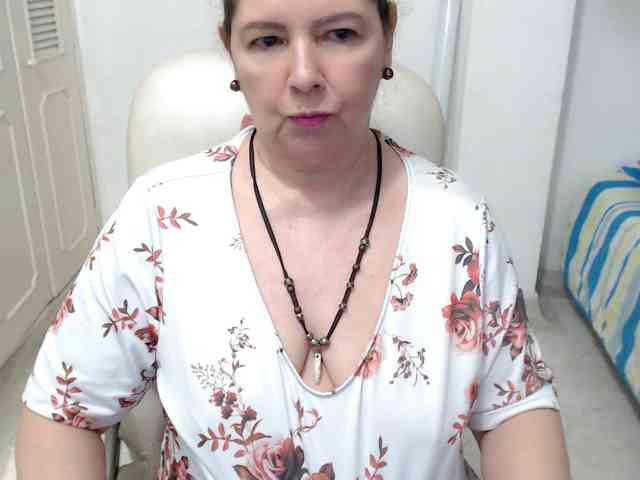 leonela-68