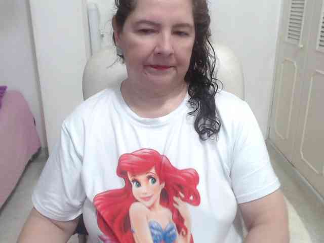 leonela-68 webcam