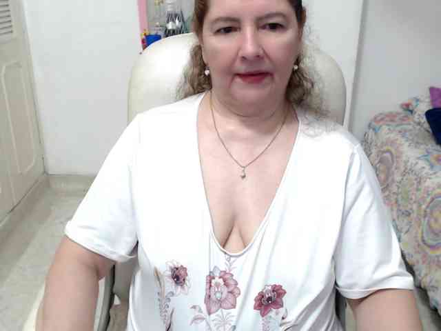 leonela-68