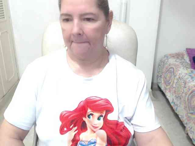 leonela-68 webcam