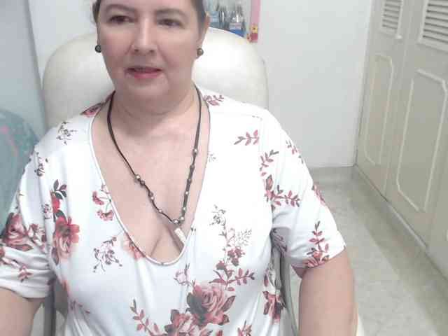 leonela-68 webcam