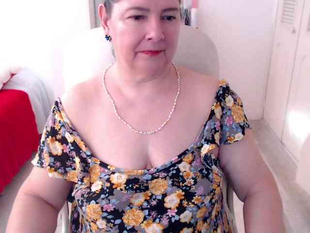 leonela-68