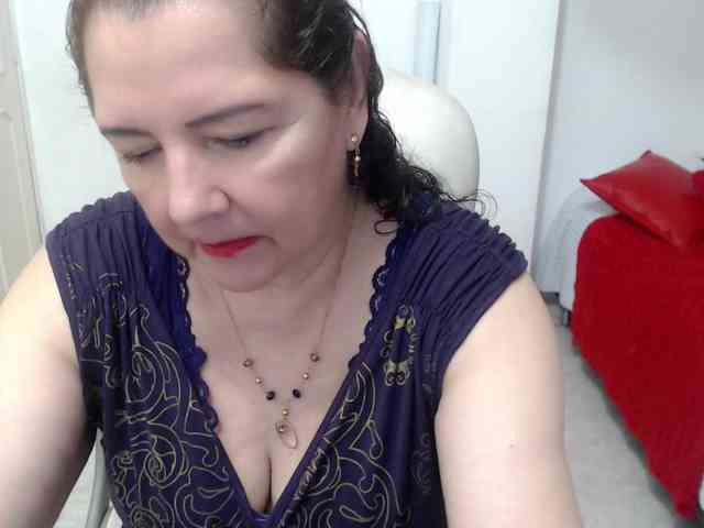 leonela-68