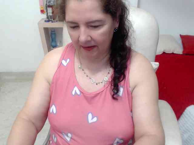 leonela-68 webcam