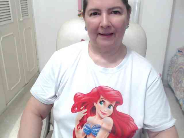 leonela-68 webcam