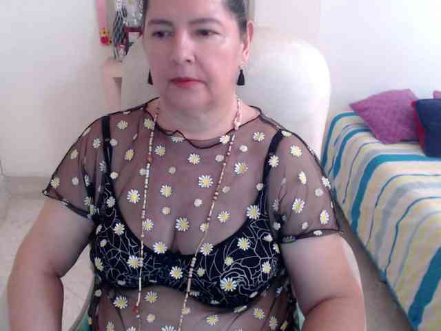 leonela-68 webcam