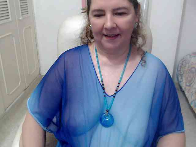 leonela-68 webcam