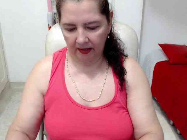 leonela-68
