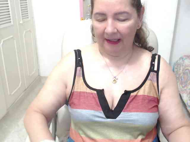 leonela-68 webcam