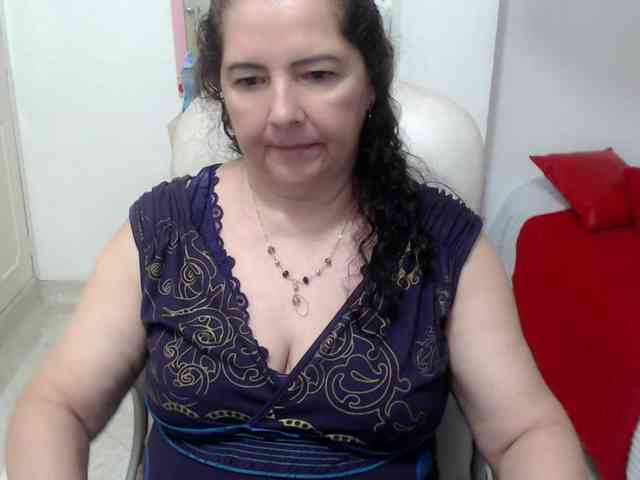 leonela-68 webcam