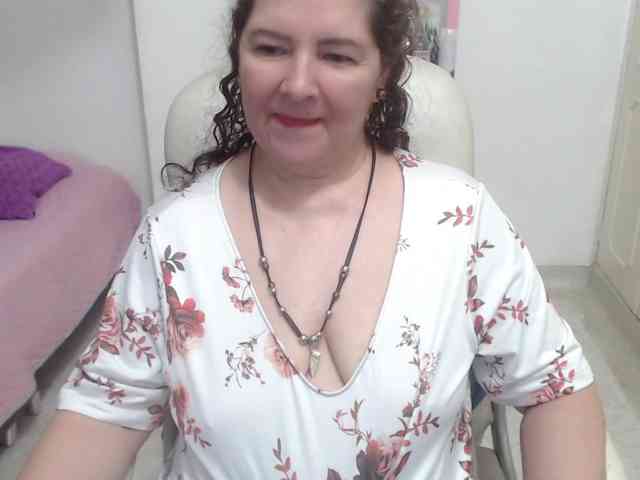 leonela-68 webcam