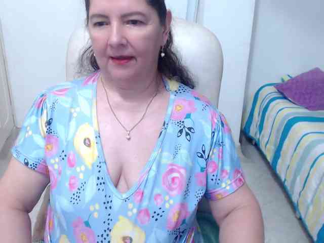 leonela-68 webcam