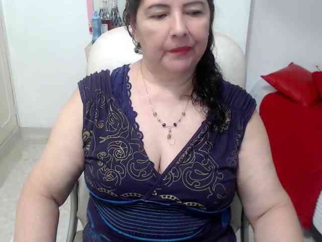 leonela-68