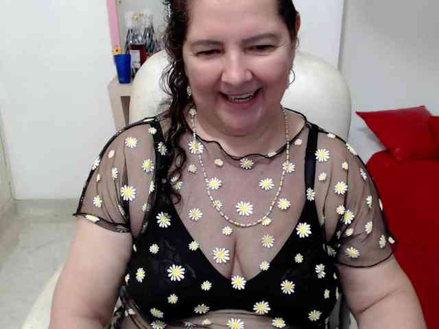 leonela-68 webcam
