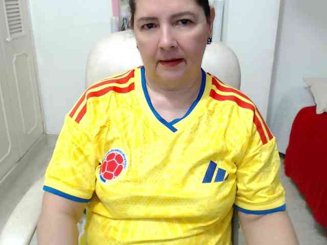 leonela-68 webcam
