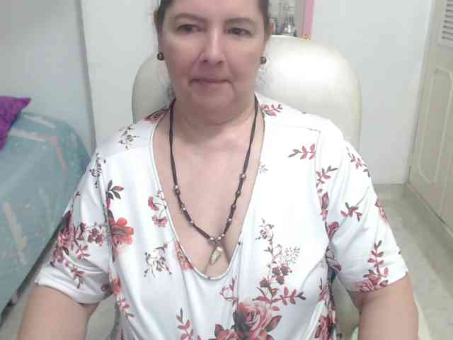 leonela-68 webcam