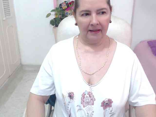 leonela-68 webcam