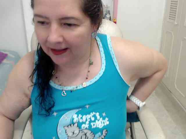 leonela-68 webcam