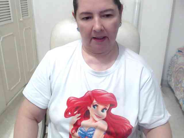 leonela-68 webcam