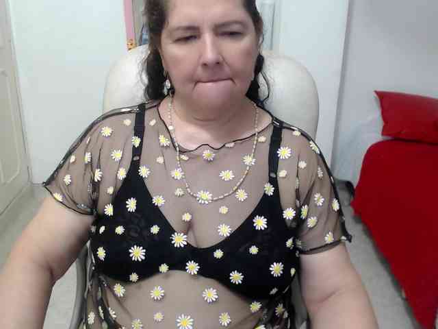 leonela-68