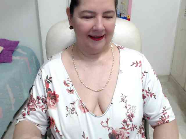 leonela-68 webcam