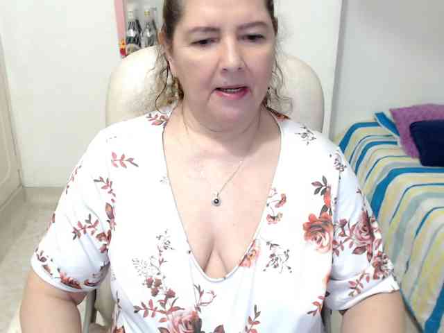 leonela-68